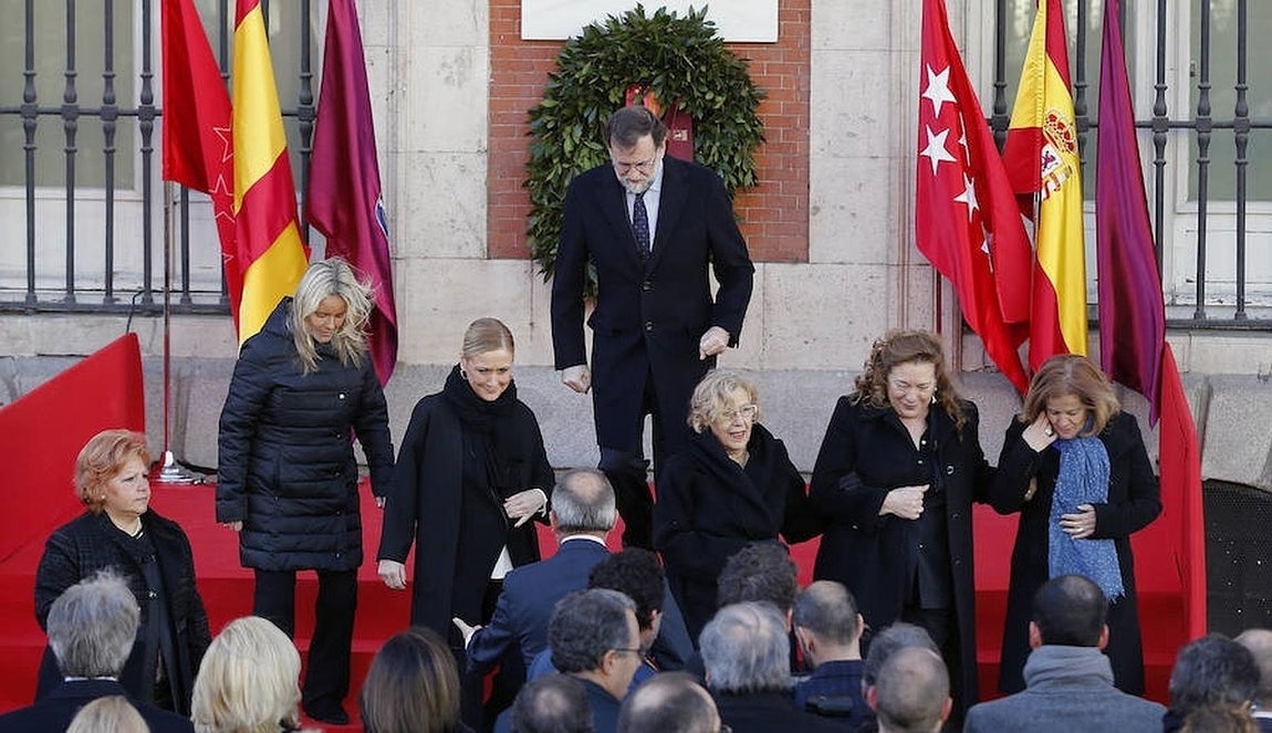 3.. El homenaje de 2016, cuando ya han pasado doce años desde el brutal atentado que se cobró la vida de 192 personas que se desplazaban a sus trabajos, universidades y colegios a bordo de los trenes de Cercanías, se ha centrado en la unidad y en la necesidad de responder juntos a la amenaza del terrorismo