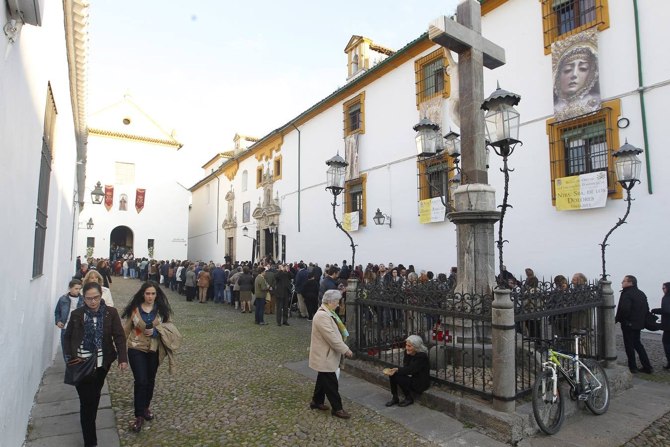 Imágenes de un inmejorable Viernes de Dolores