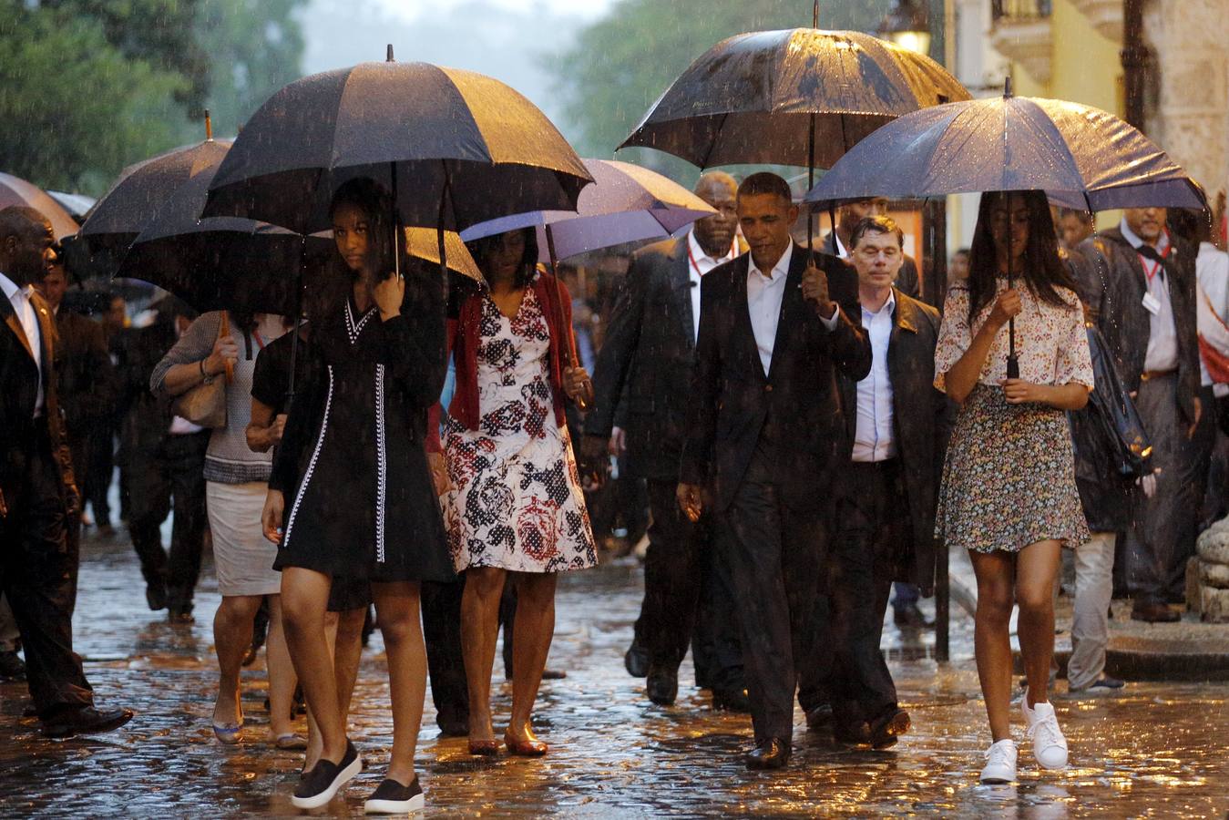 El presidente de Estados Unidos, Barack Obama, ha afirmado este domingo que su visita a Cuba es sólo «un primer paso» en la nueva relación entre ambos países, agregando que la misma tiene carácter «histórico». 