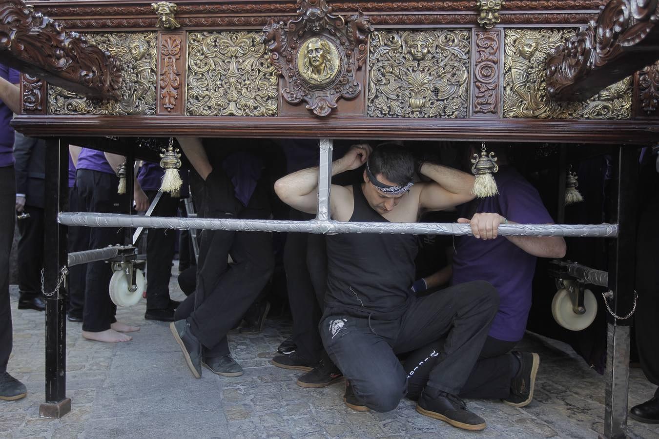 Fotos: Piedad el Martes Santo en Cádiz. Semana Santa 2016