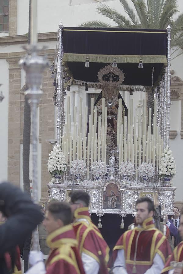 Fotos: Piedad el Martes Santo en Cádiz. Semana Santa 2016