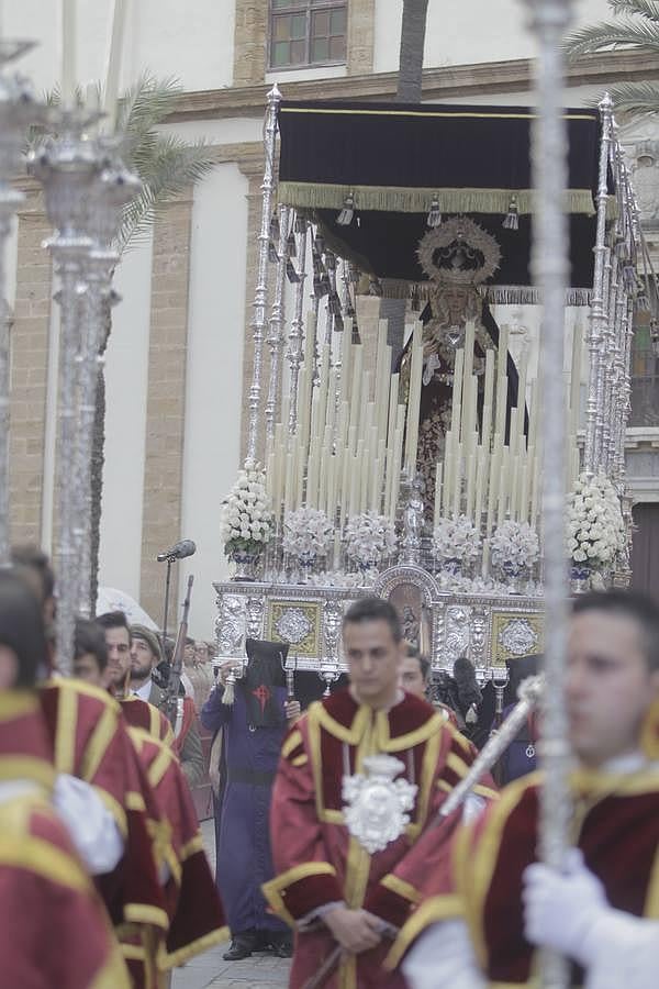 Las imágenes del Martes Santo en Cádiz
