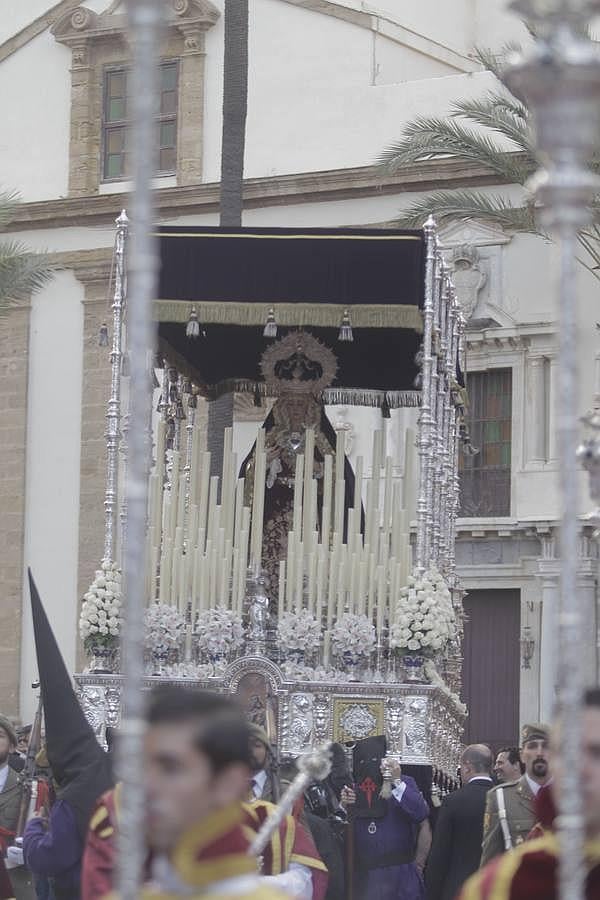 Fotos: Piedad el Martes Santo en Cádiz. Semana Santa 2016