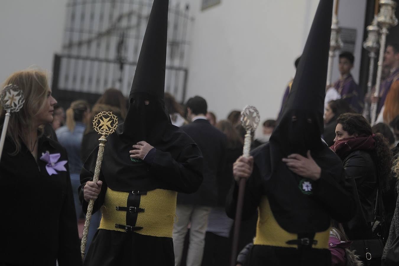 Fotos: Sanidad el Martes Santo en Cádiz. Semana Santa 2016