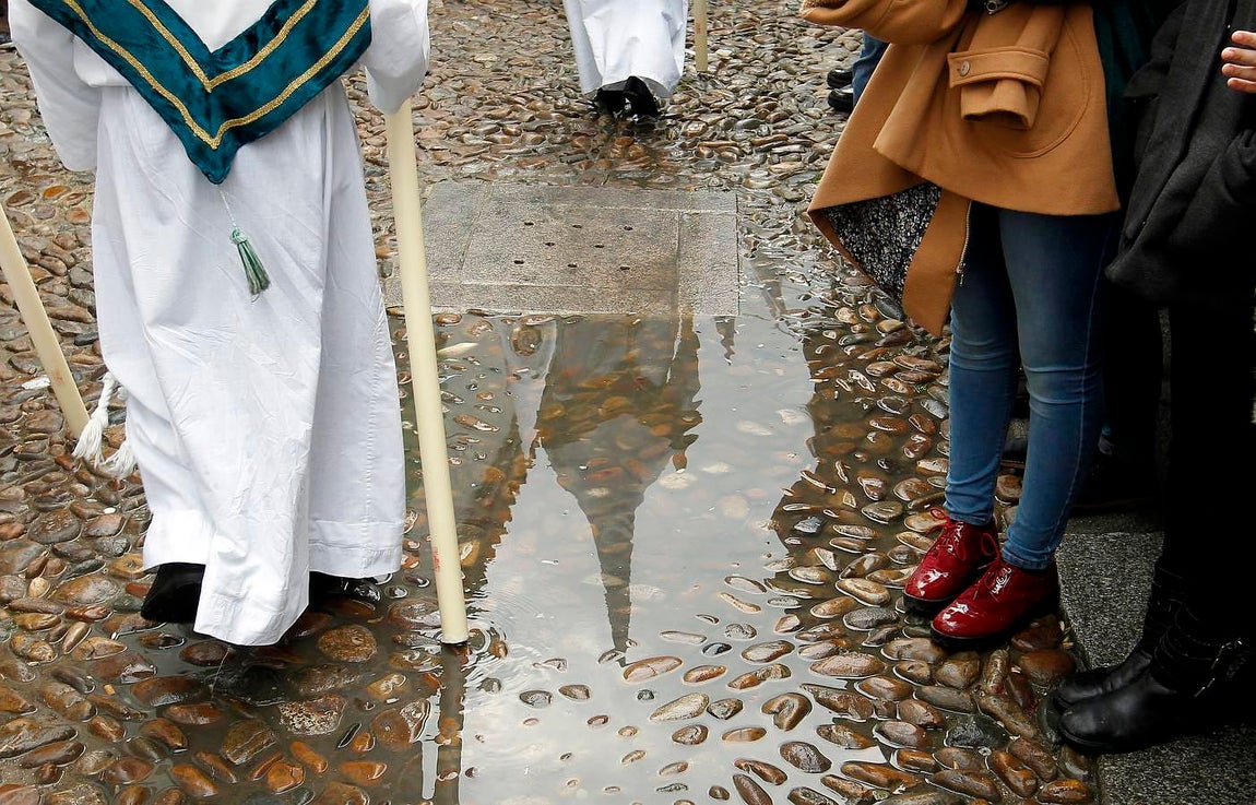 La estación de penitencia de la Paz, en imágenes