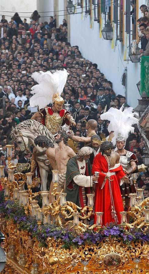 La estación de penitencia de la Paz, en imágenes