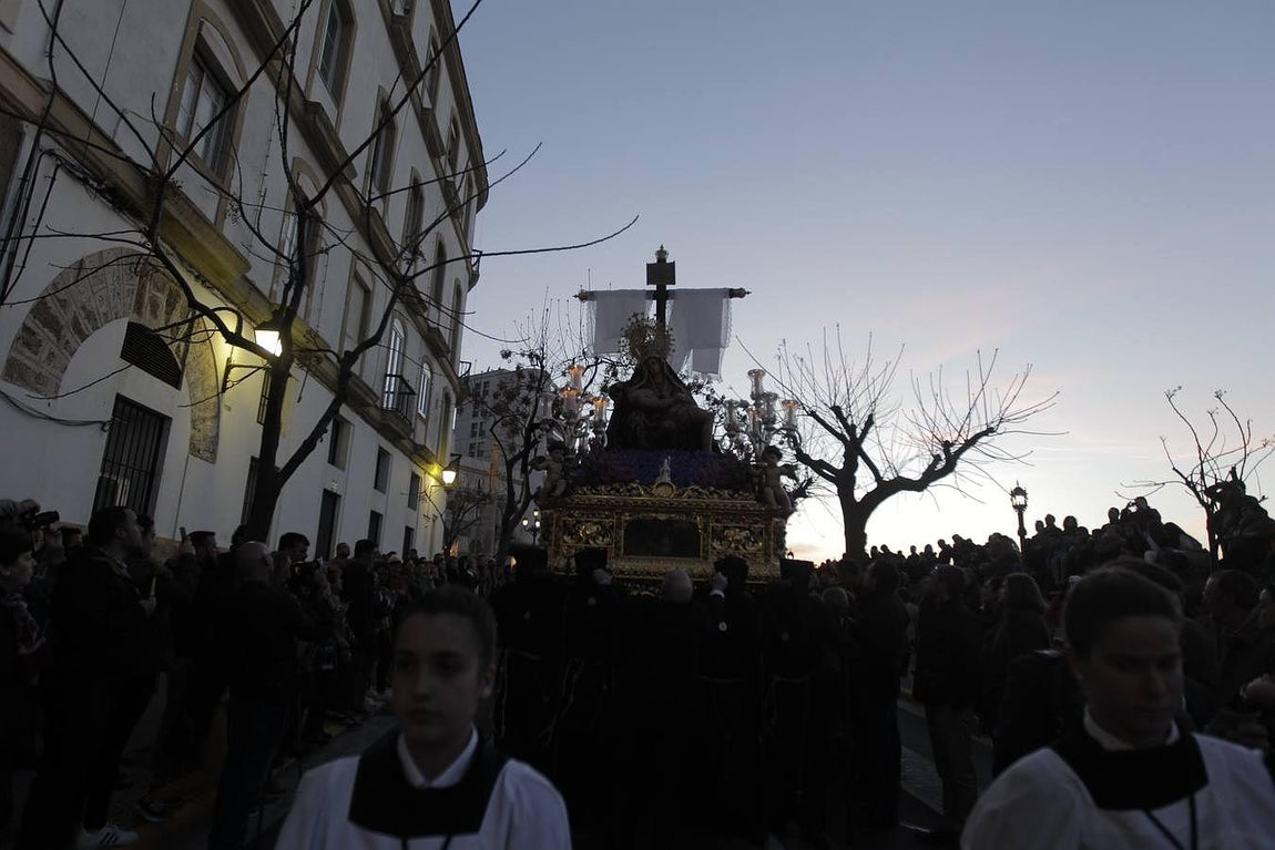 Las imágenes del Miércoles Santo en Cádiz