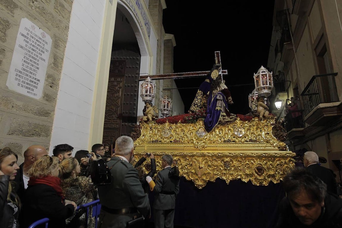 Las imágenes del Jueves Santo en Cádiz
