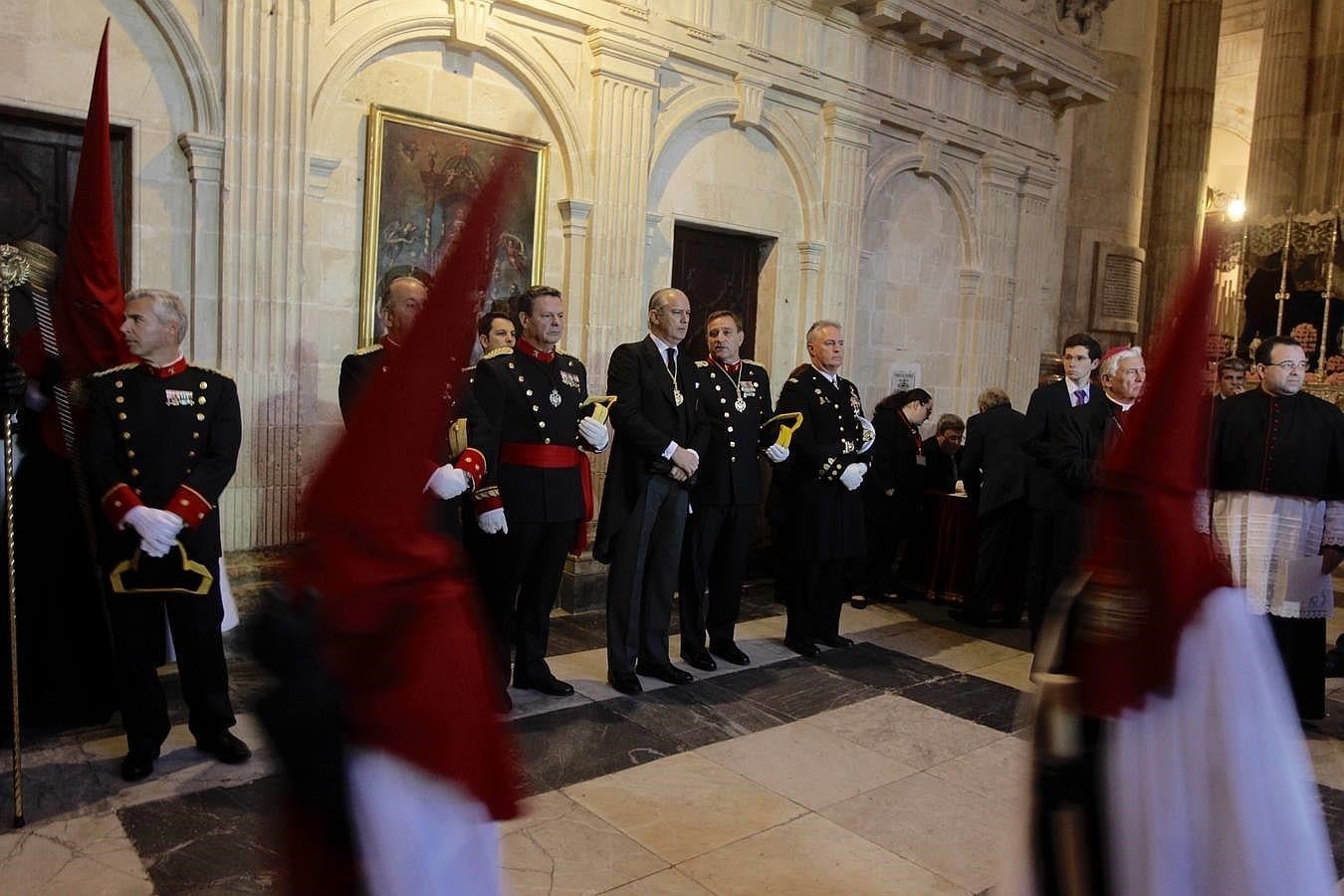 El director de la Guardia Civil impone la corbata al mérito a Expiración