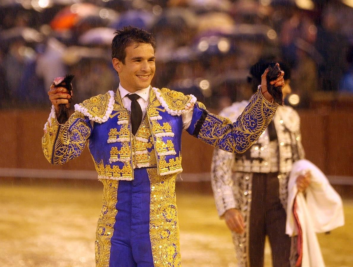 El romance de José María Manzanares con Sevilla, foto a foto