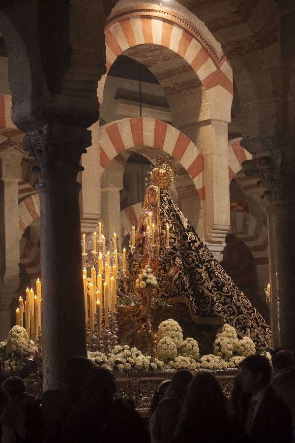 La majestad de la Virgen de los Dolores