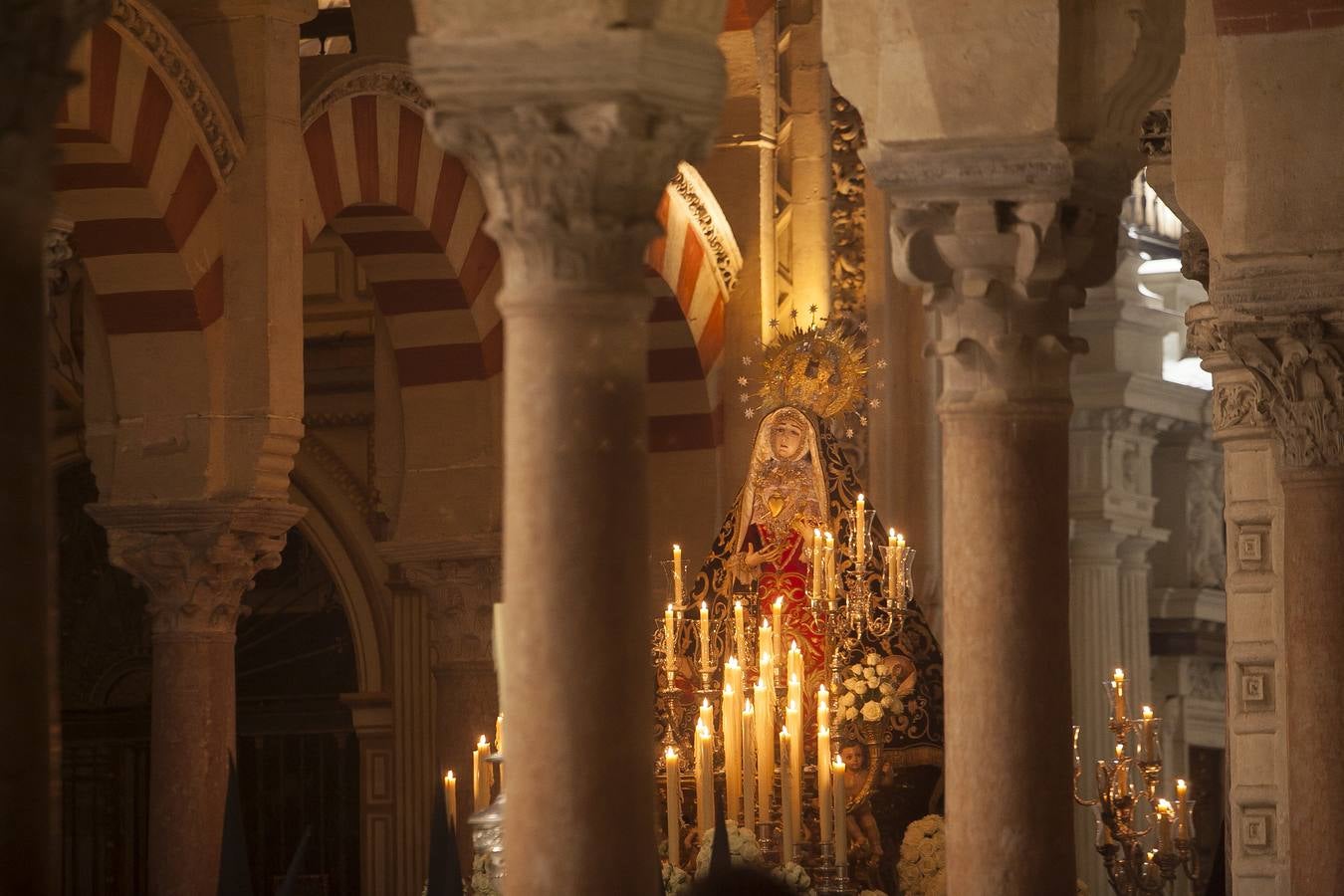 La majestad de la Virgen de los Dolores