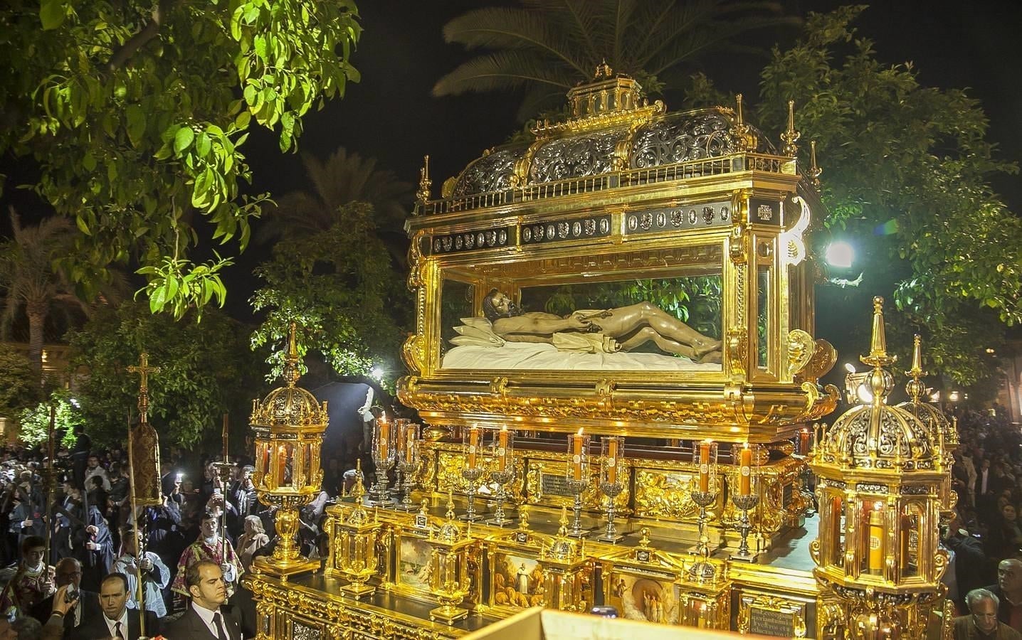 El Santo Sepulcro enmudece a Córdoba