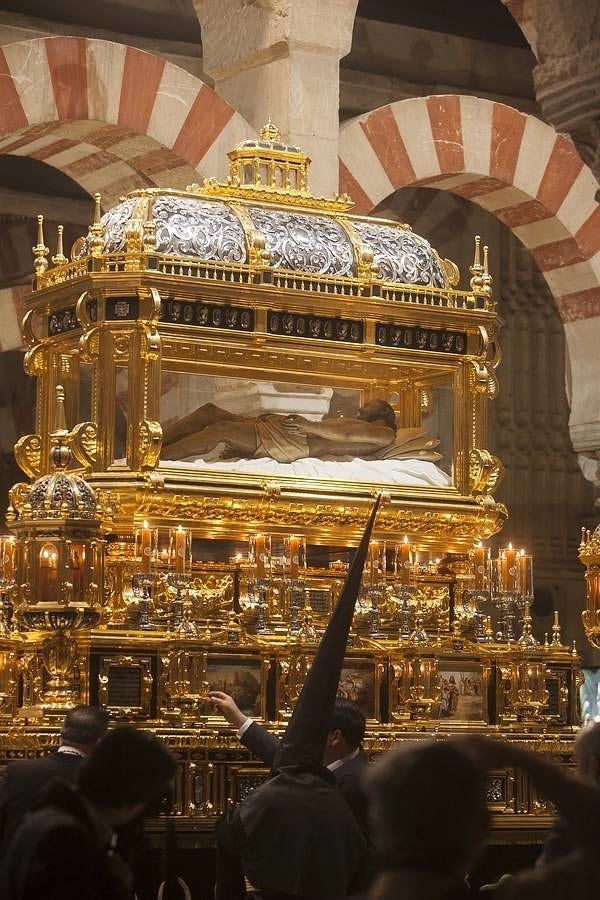 El Santo Sepulcro enmudece a Córdoba