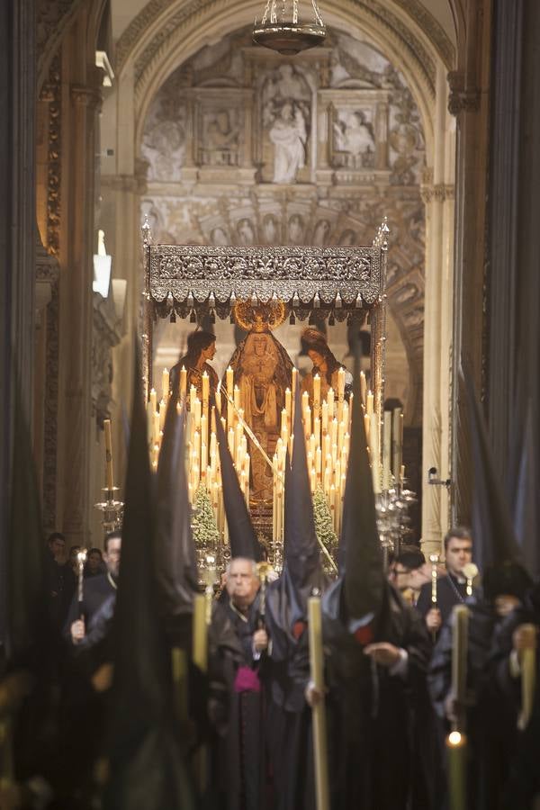 El Santo Sepulcro enmudece a Córdoba