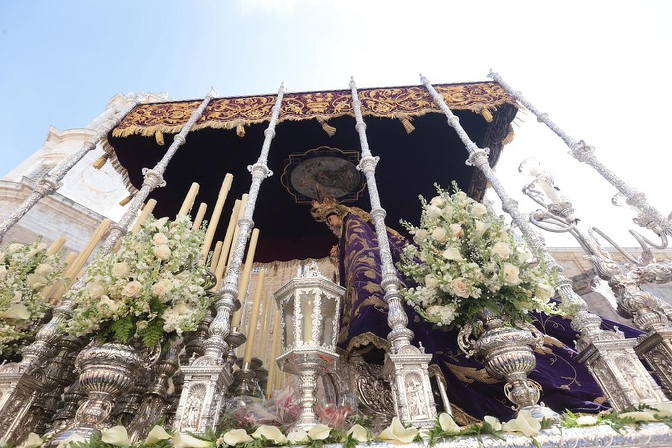 Columna regresa el Sábado Santo a su templo desde Catedral