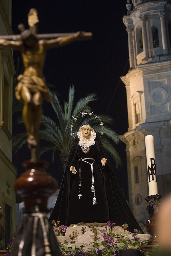 Fotos: Ecce Mater Tua el Sábado Santo en Cádiz
