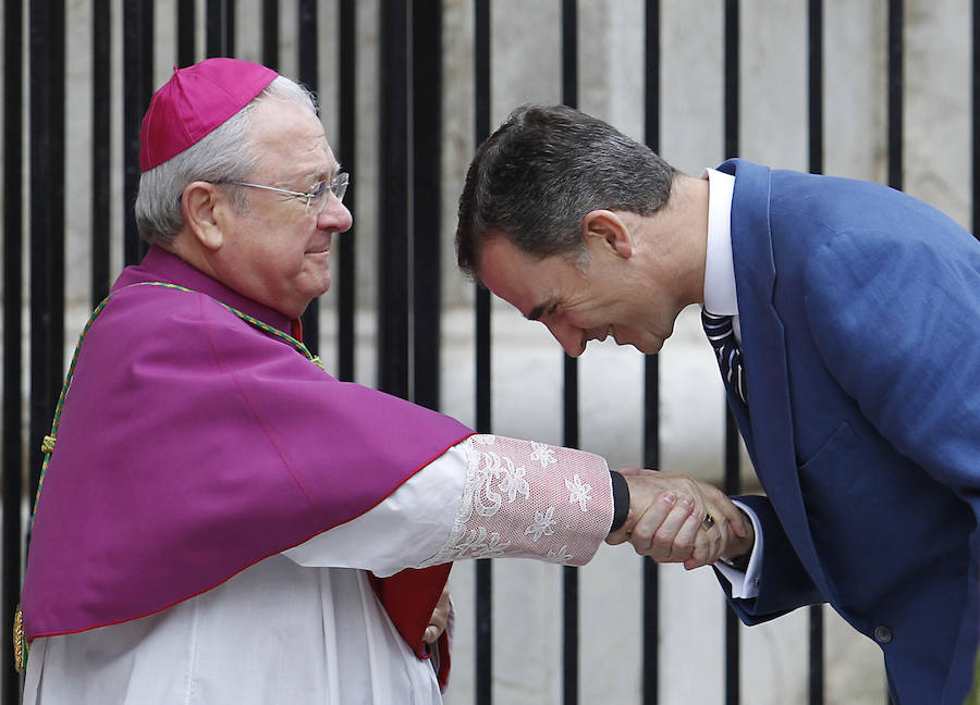 Los Reyes acuden a la Misa de Resurrección en la catedral de Palma de Mallorca