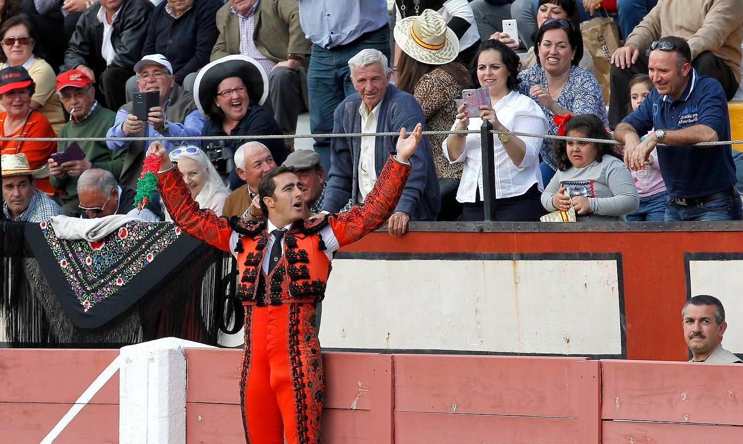 El festejo del Sábado Gloria de Cabra, en imágenes