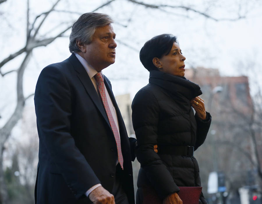 Leopoldo López Gil y Antonieta del Coromoto Mendoza, padres del opositor venezolano encarcelado Leopoldo López. 