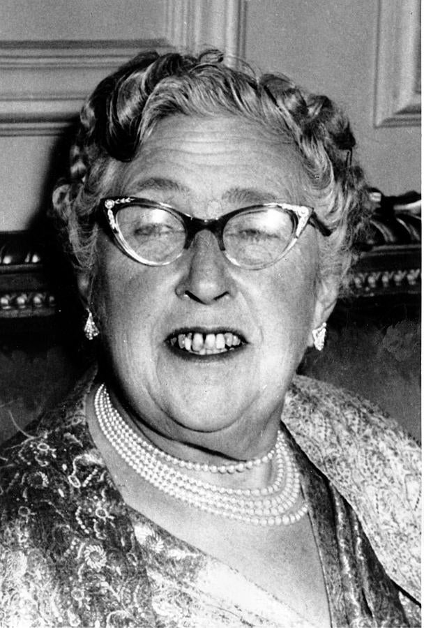 Agatha Christie, la gran dama del crimen, publicó varias novelas rosas como Mary Westmacott. 