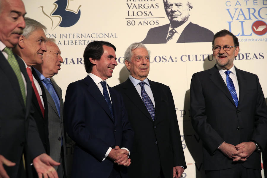 Pastrana, Piñero, Margallo, Aznar, Vargas Llosa y Rajoy, en el inicio del seminario celebrado en la Casa de América. 