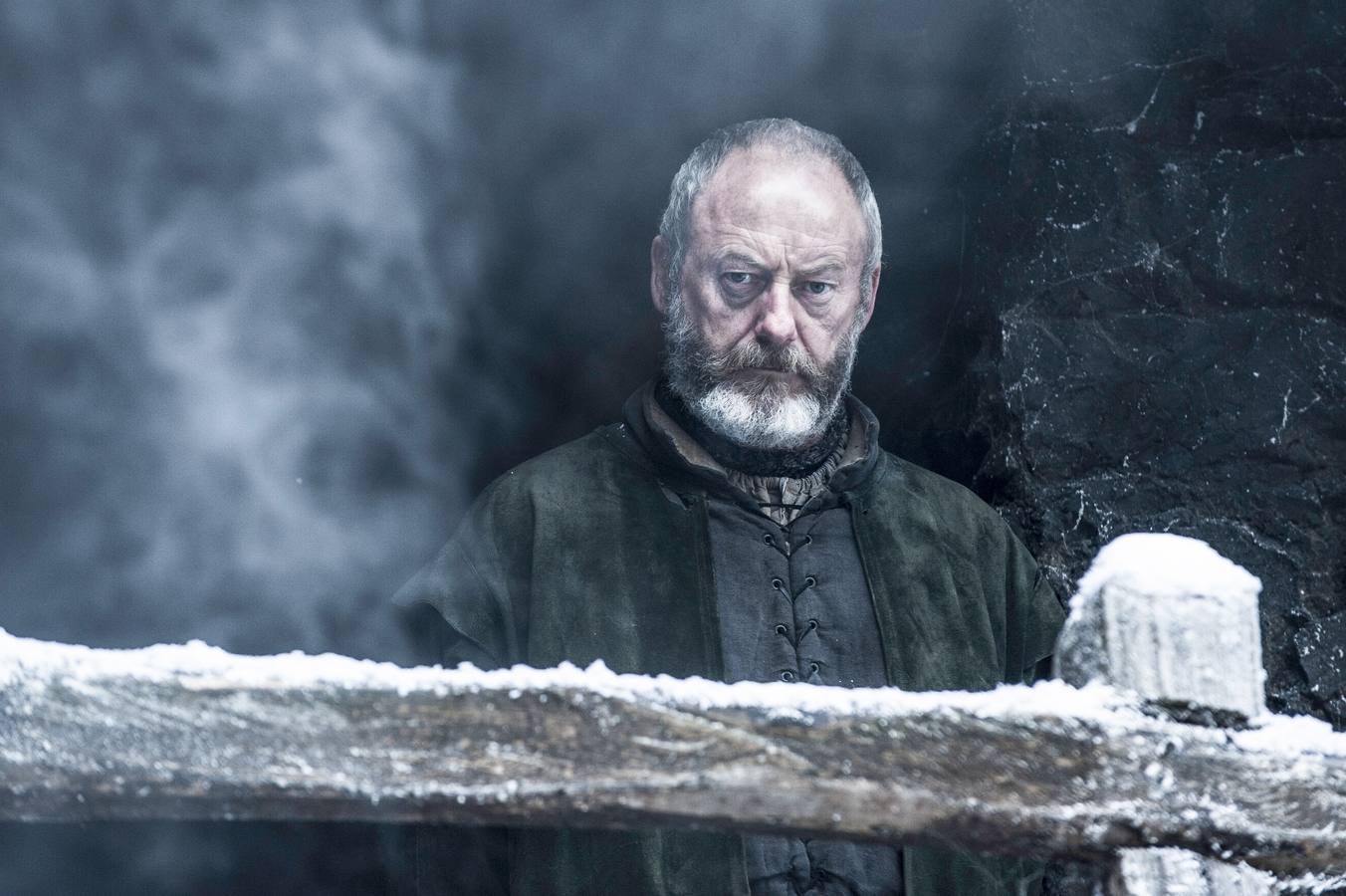 ¿Qué papel jugará Davos?. En el primer tráiler de la temporada sexta se veía a la mano derecha de Stanis Baratheon defendiendo el cadáver de Jon Snow