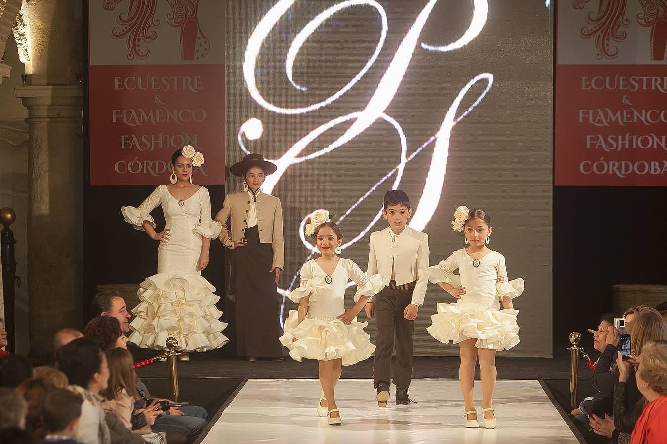 Los pequeños en la «Ecuestre y Flamenco Fashion»