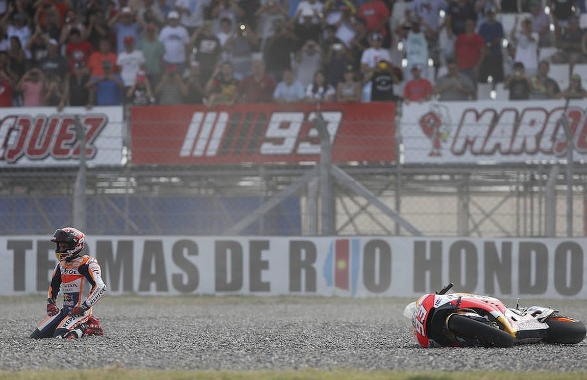 Escalofriante caída de Marc Márquez