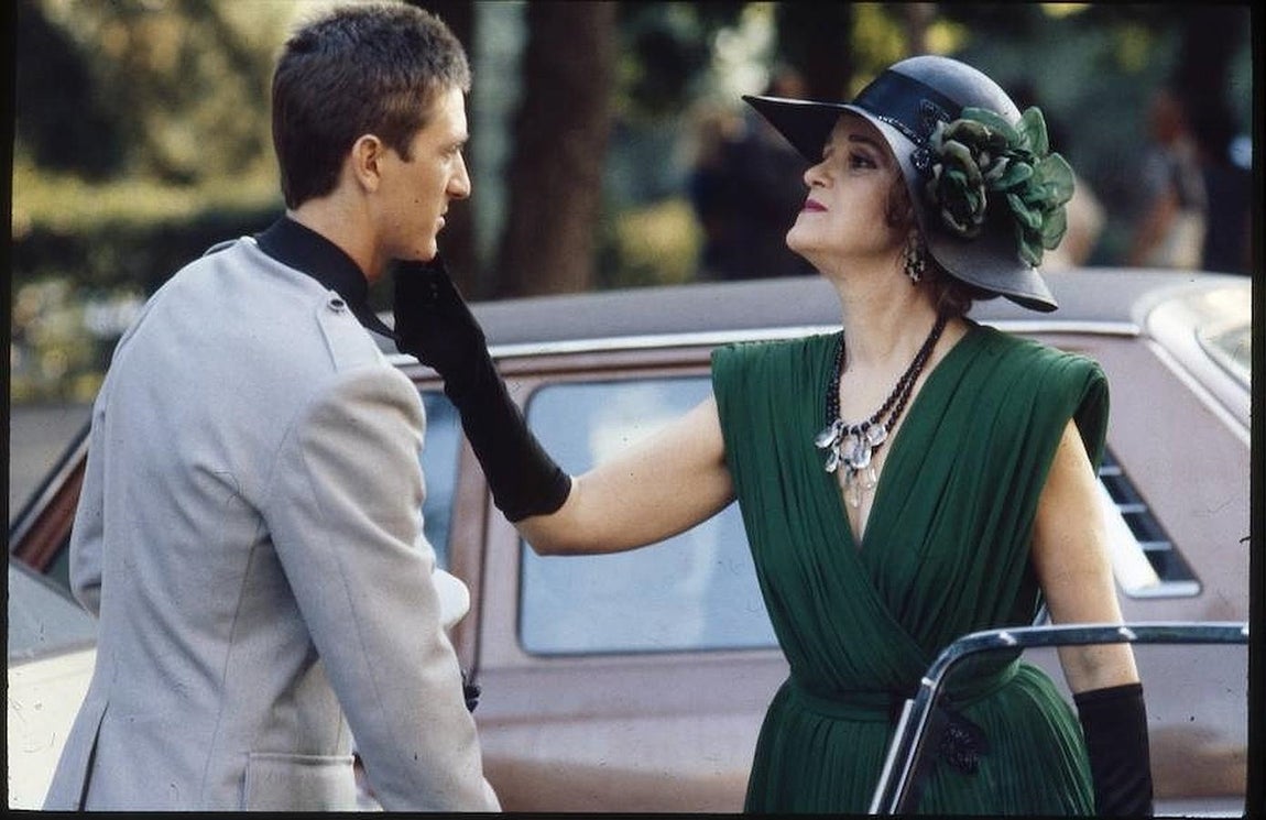 Chus Lampreave y José Luis Fernández 'Pirri', en una escena de «Sé infiel y no mires con quién». 