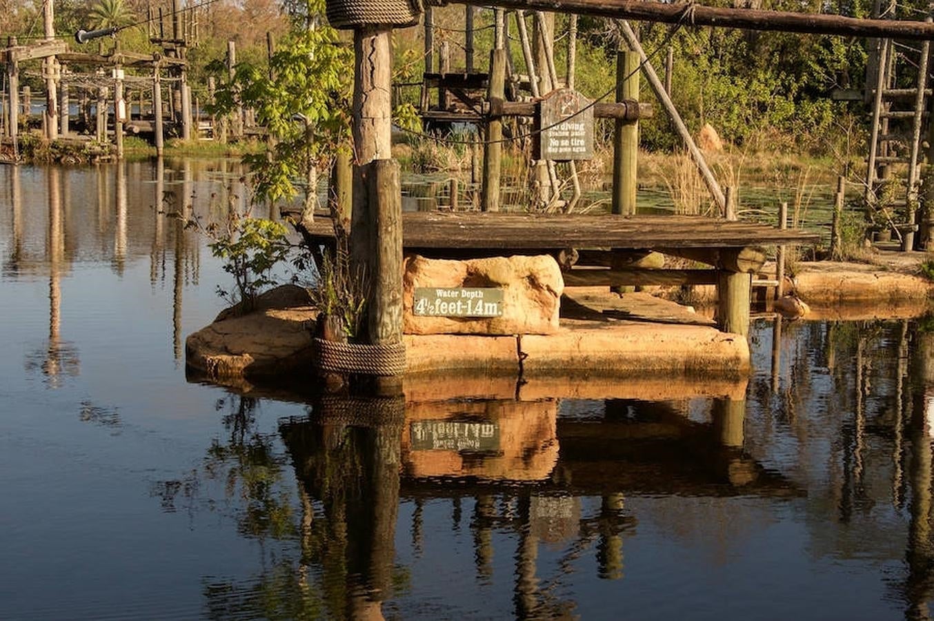 River Country cerró en 2001. River Country, es un parque de Disney cerrado permanentemente (funcionó entre 1976 y 2001)