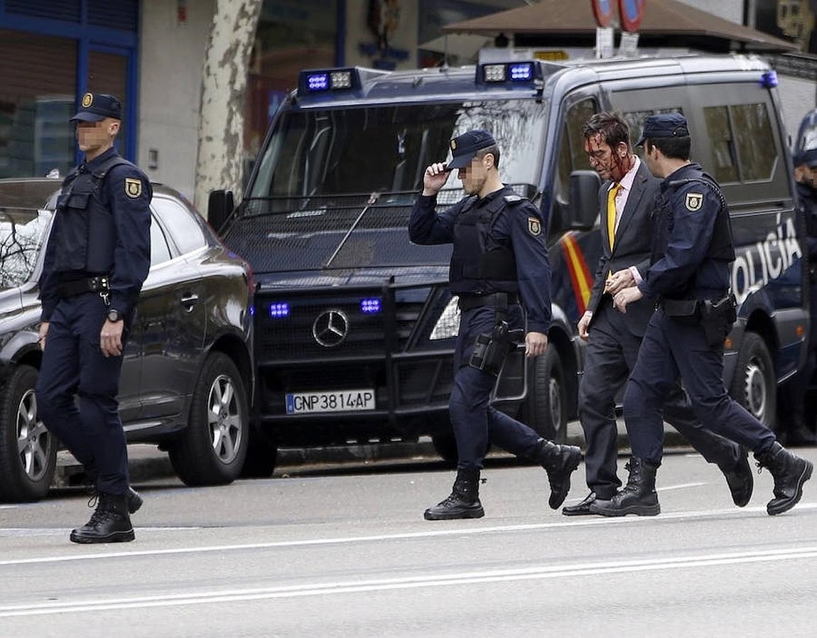 2.. Los hechos han ocurrido sobre las tres de la tarde cuando al menos dos personas han entrado a robar en un domicilio del número 13 de la Avenida del Mediterráneo