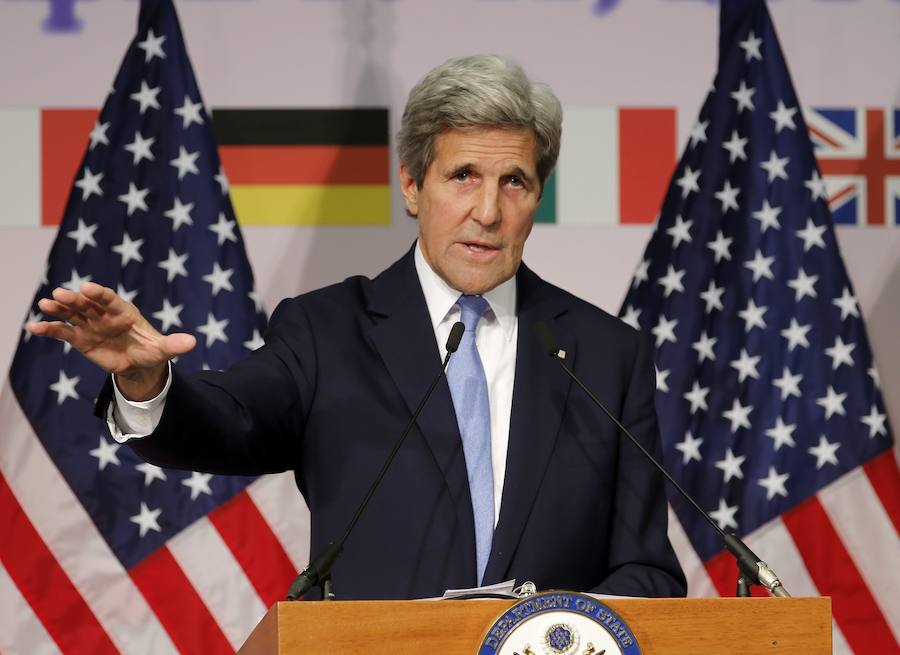 John Kerry, secretario de Estado de EE.UU., durante una rueda de prensa en el marco de una reunión de ministros de Exteriores del G7 este lunes en Hiroshima. 