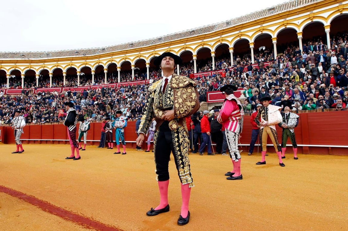 La corrida del martes en la Maestranza, en imágenes