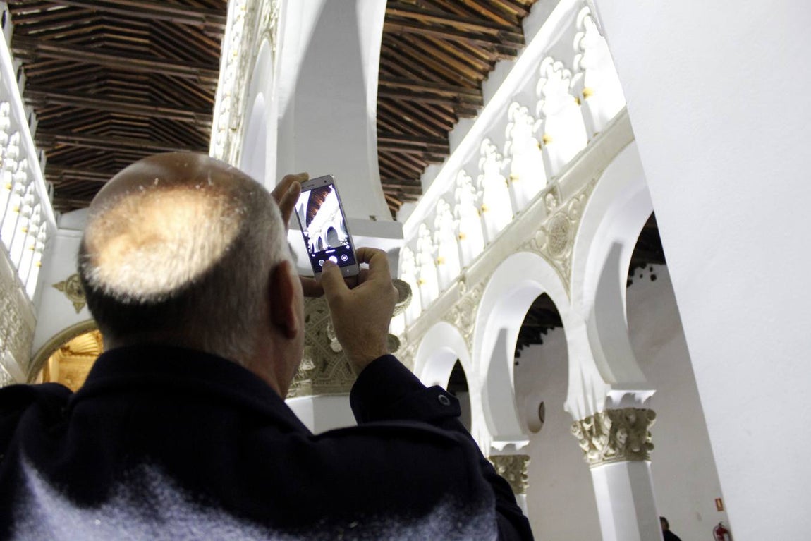 La sinagoga de Santa María La Blanca estrena iluminación