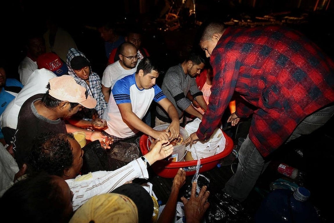 El balneario costero de Pedernales, en la zona del epicentro, donde a los equipos de rescate y asistencia les está siendo difícil llegar. 