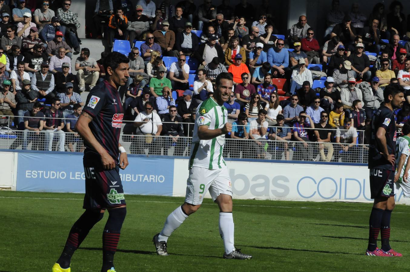 Selección de fotografías de la victoria del CCF en Huesca