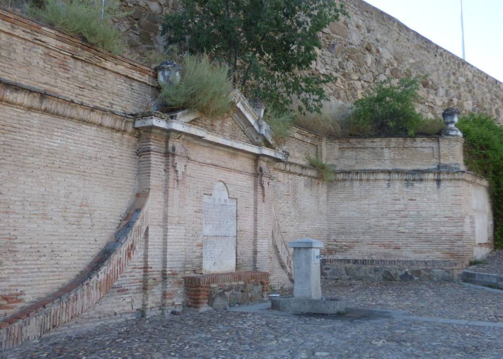 La Fuente Nueva en 2015, ya sin sus antiguas pilas. 