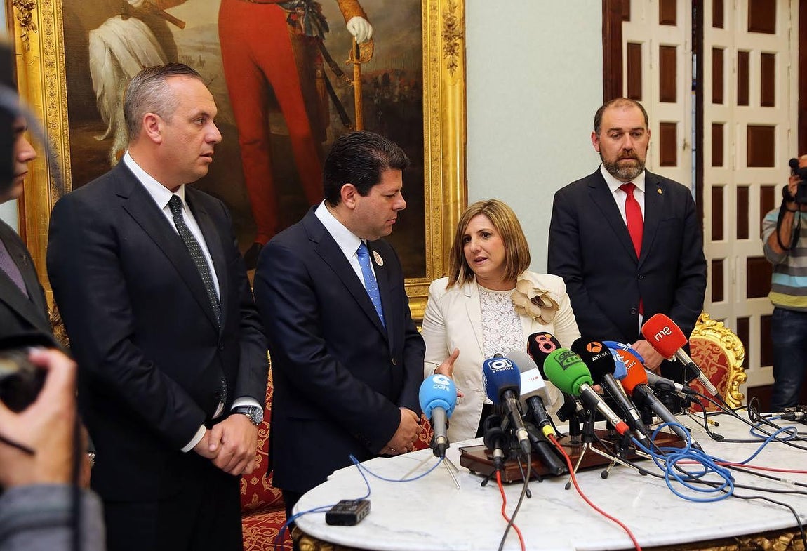 Imágenes de la visita del ministro principal de Gibraltar a Cádiz