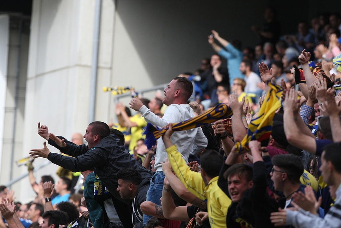 Fotos: Las imágenes del partido Cádiz CF- Mérida