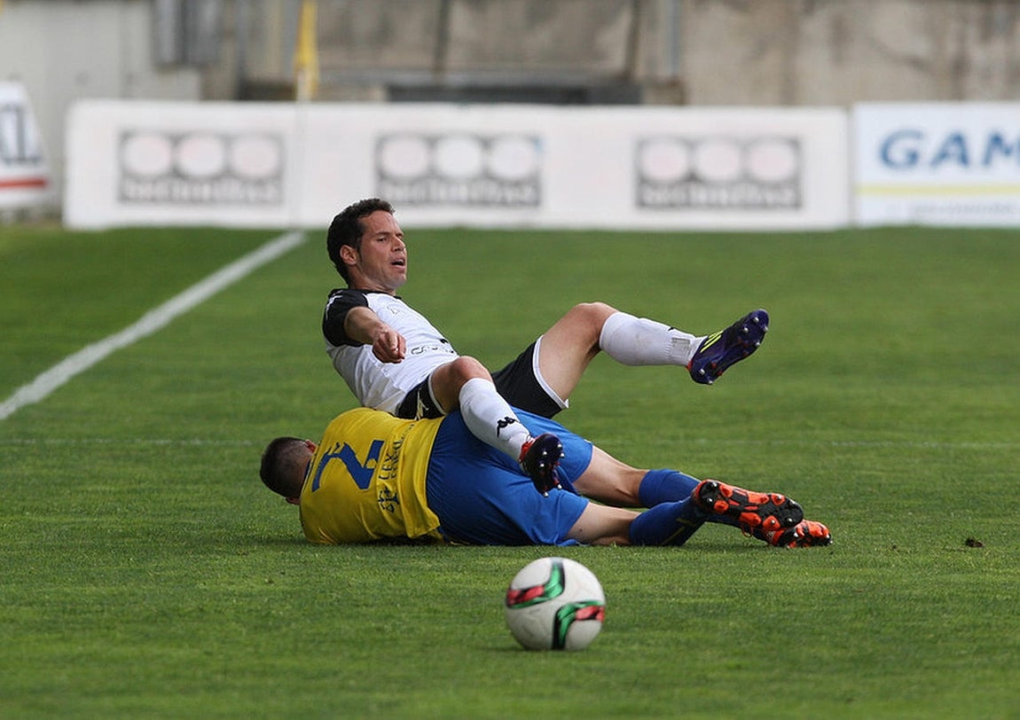 Fotos: Las imágenes del partido Cádiz CF- Mérida