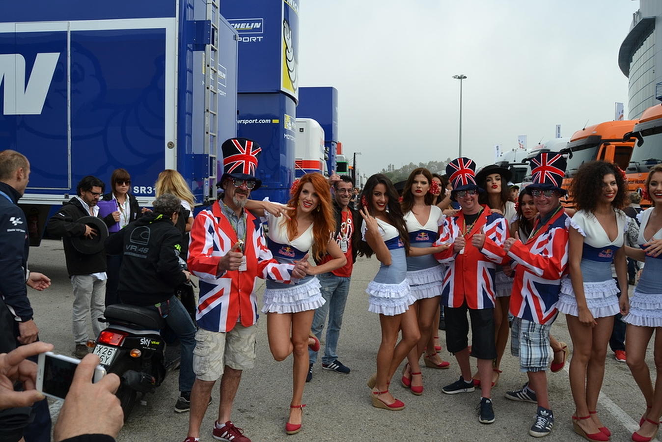 Fotos: Así se vive la fiesta del motor en el paddock