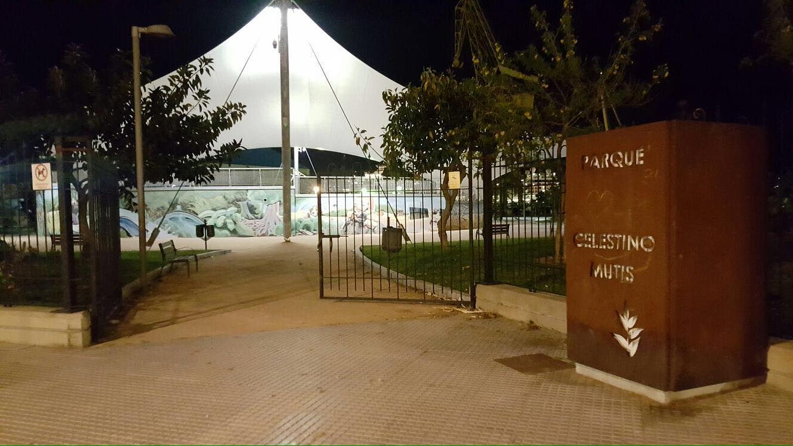 Destrozos en el parque de Astilleros