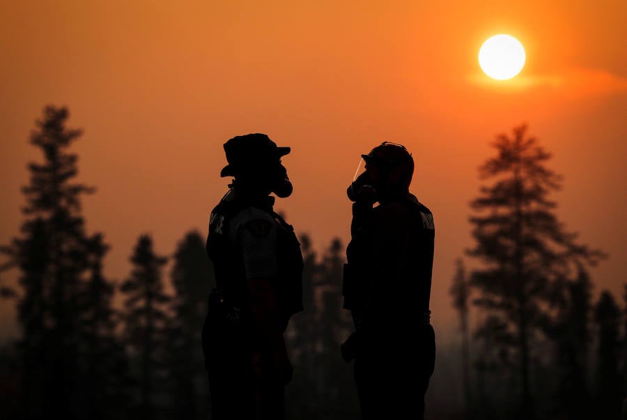 El furioso incendio de Canadá, en imágenes