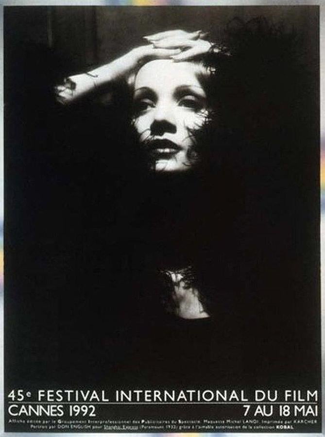 Retrato de la actriz Marlene Dietrich. 