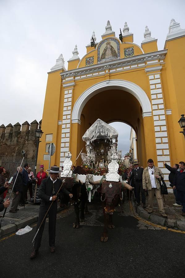 La Macarena ya va camino del Rocío