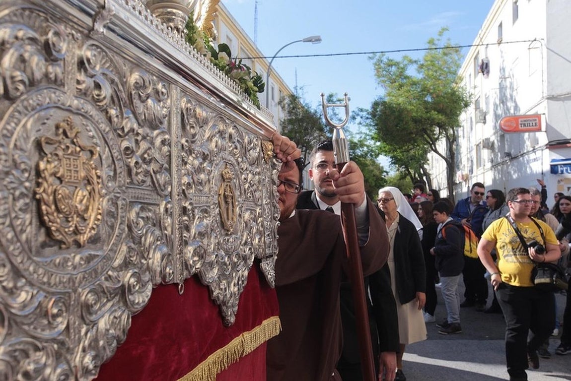 Fotos: Salida procesional de la Divina Pastora en Cádiz