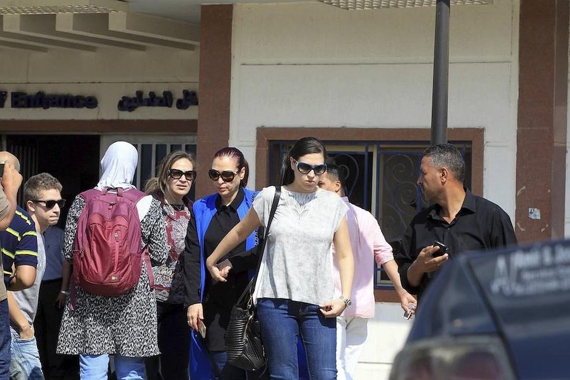 La compañía aérea EgyptAir informó de que equipos de investigación y rescate han comenzado la búsqueda del avión. 