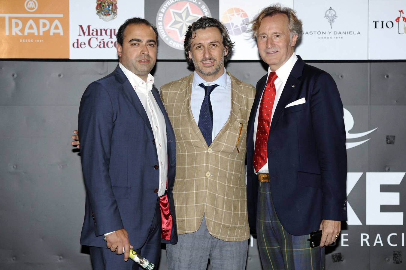 Gerardo Fernández Calvo, presidente de Chocolates Trapa; Pedro Romero, consejero delegado de The Jockey; José Ángel Mayayo, asesor al consejo de The Jockey