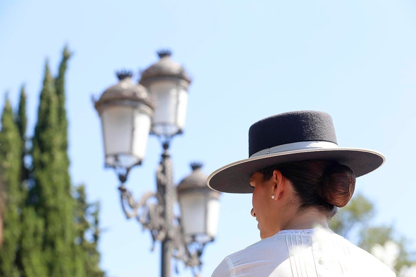 A la Feria de la Salud, a caballo